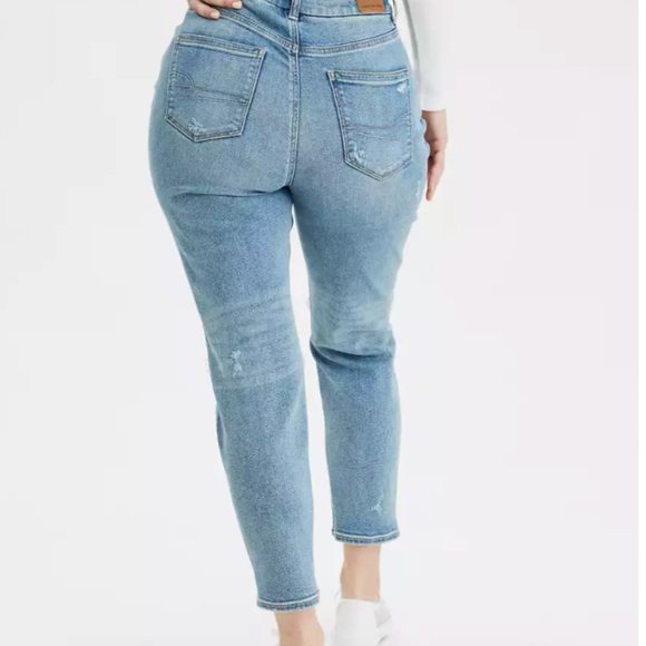 American Eagle Outfitters Denim - American Eagle Curvy Mom Jeans